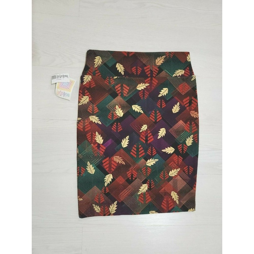 Lularoe Cassie - Size L - Vibrant Leaf Pattern